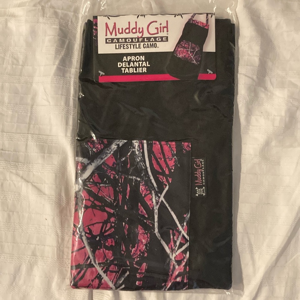 Camouflage Apron - Black and Pink
